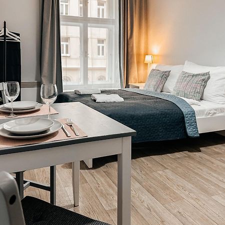 Elso Apartments Prag Exteriör bild
