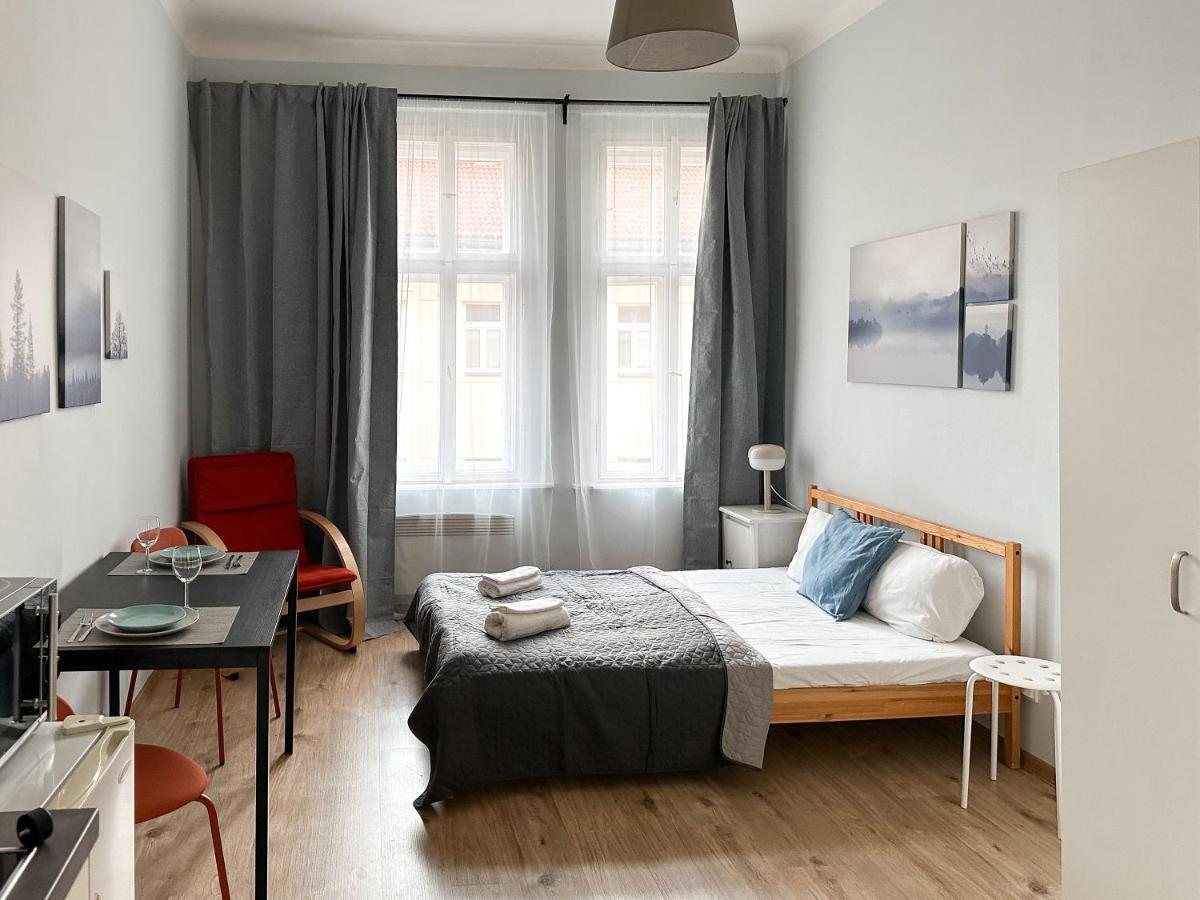 Elso Apartments Prag Exteriör bild